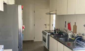 Imagem 3: VENDA - ITAIM - 241 ÚTEIS Excelente apartamento no miolo do Itaim, claro, espaçoso, 4 dorm