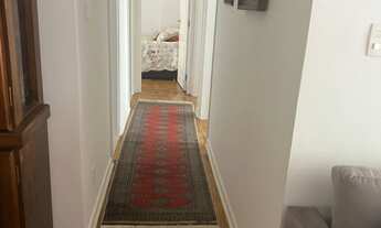 Imagem 7: Com 97 m2 de área, este espaçoso apartamento conta com 3 quartos, perfeitos para acomodar