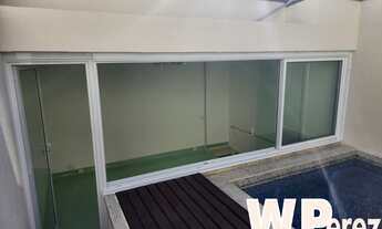 Imagem 3: Triplex com piscina privativa localizado em rua tranquila no Itaim Bibi, com grande varied