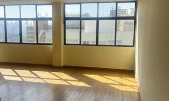 Imagem 5: ITAIM - VENDA/LOCAÇÃO - 210m² AU - Rua Tranquila, ótimo apto, no miolo do Itaim, 3 dts, se