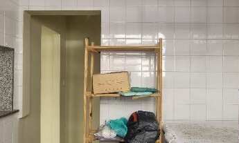 Imagem 7: Barra da Tijuca, Lucio Costa, pé na areia, vista mar, mobiliado, sala quarto com vaga, seg