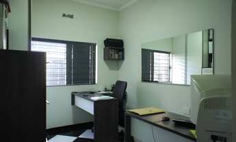 Imagem 7: Excelente casa comercial reformada, pronta para uso no centro de Campinas. Imóvel para inv