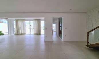 Imagem 3: Casa para locação mobiliada no Residencial Montblanc em Campinas. Condomínio alto padrão a