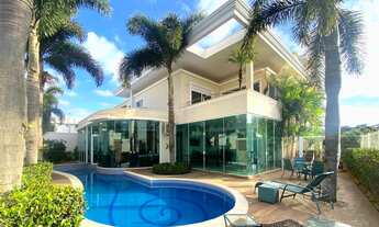 Imagem 1: Casa decorada à venda no condomínio Alphaville Dom Pedro em Campinas. Imóvel com terreno