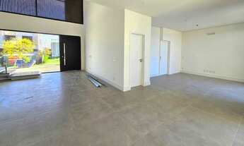 Imagem 3: Sobrado alto padrão para venda no Condomínio Alphaville Dom Pedro em Campinas/SP. Estuda