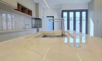 Imagem 5: CASA NOVA NO ARBORAIS COM 3 SUÍTES E 4 VAGAS