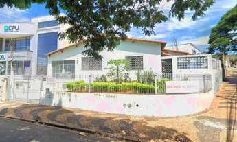 Imagem: Casa comercial à venda em avenida de esquina