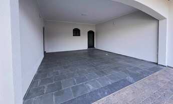 Imagem 2: Sobrado com 4 Quartos e 5 banheiros à Venda, 199 m² por R$ 849.000,00 Jardim Chapadão em C