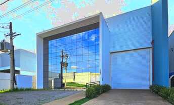 Imagem: Galpão/Depósito/Armazém e 6 banheiros