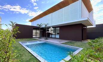 Imagem: Casa de Condomínio com 4 Quartos à venda