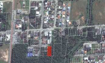 Imagem: Área de 1.217,70 m² (22 x 55,2