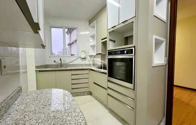 Imagem 3: 3 dormitórios, 1 suítes, 2 banheiro, 2 vagas na garagem, 87M² de Área Construída