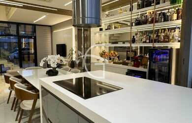 Imagem 6: 3 dormitórios, 3 suíte, 4 banheiro, 4 vagas na garagem