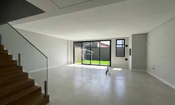 Imagem 3: 3 dormitórios, 3 suíte, 4 banheiro, 4 vagas na garagem