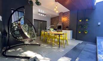 Imagem 5: Venha conhecer um sobrado aconchegante, perfeito para aproveitar momentos incríveis em fam