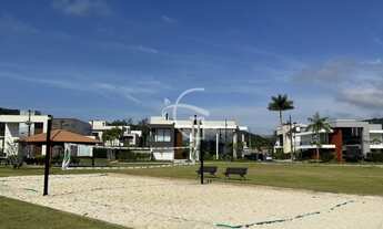 Imagem: Terreno em Condomínio Fechado em Pirabeiraba!