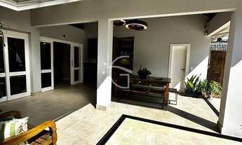 Imagem 4: Chegando por aqui uma das casas mais lindas que já vi