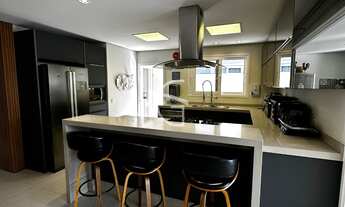 Imagem 6: Encante-se com essa residência exclusiva no bairro Floresta!