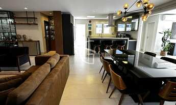 Imagem 3: Encante-se com essa residência exclusiva no bairro Floresta!