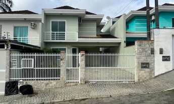 Imagem: Sobrado Geminado bem Localizado!!!