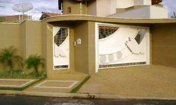 Imagem 2: SOBRADO A VENDA EM ARARAQUARA, JARDIM IMPERADOR, 3 dormitórios sendo 3 suítes, 2 salas, 4