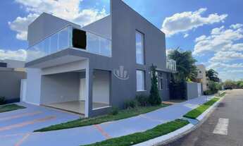 Imagem 2: Linda Casa em Condomínio à Venda em Araraquara-SP, Jardim das Acácias II: 3 Quartos, 3 Suí