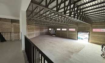 Imagem 4: Galpão Comercial, Locação em Araraquara-SP: 1 sala, 3 banheiros, 10 vagas de garagem, 700m