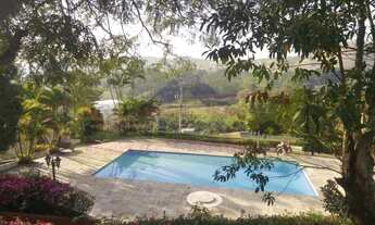 Imagem 2: Chácara de Luxo no Vale das Pedras: 4 Quartos, 1 Suíte, 2 Salas, 4 Banheiros, 1.363 m² na