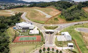 Imagem: Terreno de 836,83 m² em Condomínio de