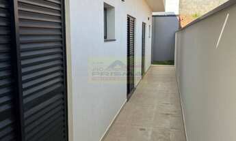 Imagem 3: Casa em Condomínio à Venda em Itupeva-SP, 3 Quartos, 1 Suíte, 3 Salas, 3 Banheiros, 2 Vaga