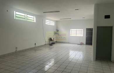 Imagem 4: Galpão Industrial para Locação em Itupeva-SP Jardim Santa Barbara 1 Sala 2 Banheiros 6