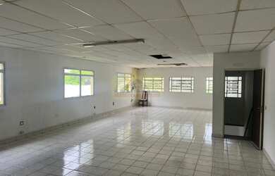 Imagem 5: Galpão Industrial para Locação em Itupeva-SP Jardim Santa Barbara 1 Sala 2 Banheiros 6