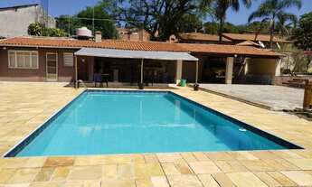 Imagem 2: Chacara com AT: 1975,00 e AC: 350,00 + piscina, no Bairro do Caxambu - Jundiaí - SP