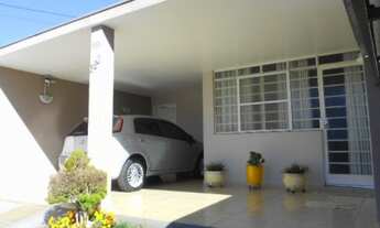 Imagem: CASA CONFORTÁVEL COM AMPLO QUINTAL NA COLÔNIA