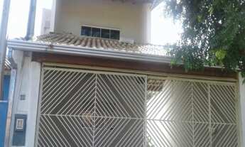 Imagem 2: SOBRADO CONFORTÁVEL COM 3 DORMITÓRIOS (1 SUITE) COM 2 VAGAS COBERTAS NO MORRO ALTO