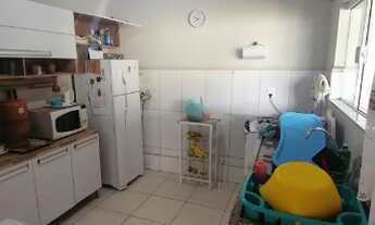 Imagem 6: CASA BOA QUE PRECISA DE REFORMAS COM 3 DORMITÓRIOS E 2 VAGAS NO CENTRO DO CAXAMBU