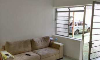 Imagem 3: CASA COM 2 DORMITÓRIOS E VÁRIAS VAGAS DESCOBERTAS BEM LOCALIZADA