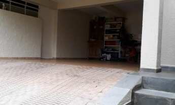 Imagem 2: EXCELENTE CASA COM 4 DORMITÓRIOS (1 SUITE) E 4 VAGAS COM CHURRASQUEIRA NO JD MESSINA