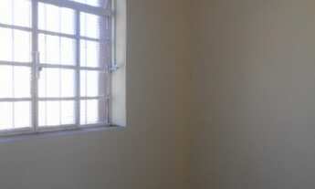 Imagem 6: CASA PEQUENA BEM LOCALIZADA NA VILA JOANA COM PERFIL COMERCIAL