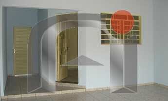 Imagem: CASA EM EXCELENTE LOCALIZAÇÃO COM ÓTIMO