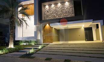 Imagem: SOBRADO EM UM DOS MELHORES E MAIS BEM LOCALIZADOS