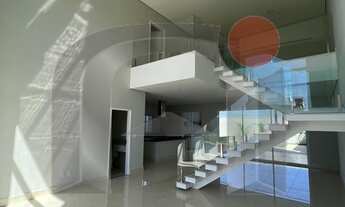 Imagem 2: CASA COM PISCINA EM CONDOMÍNIO MUITO BEM LOCALIZADO