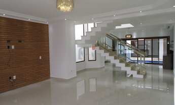 Imagem 2: SOBRADO COM PISCINA E EDÍCULA EM CONDOMÍNIO FECHADO