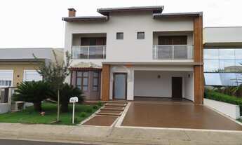 Imagem: SOBRADO COM PISCINA E EDÍCULA EM CONDOMÍNIO