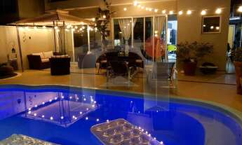 Imagem: LINDA CASA COM PISCINA