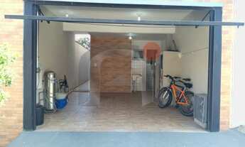 Imagem 2: CASA COM COZINHA INDUSTRIAL COMPLETA