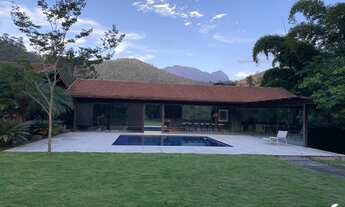 Imagem 2: ESPLENDOROSA E ÚNICA EM ITAIPAVA