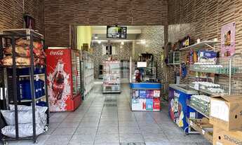 Imagem 2: Vende-se um imóvel comercial com uma casa