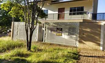 Imagem: 4 dormitórios, 1 suítes, 4 banheiro, 263M²