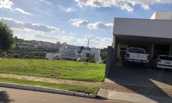 Imagem 3: 3 dormitórios, 3 suíte, 1 vaga na garagem